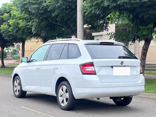 SKODA司科達 FABIA COMBI  第7張相片