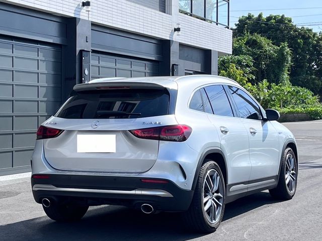 M-BENZ賓士 GLA35 AMG  第2張相片