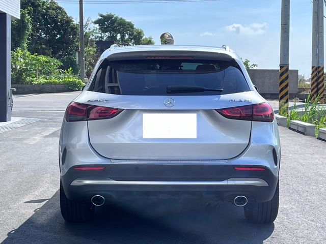 M-BENZ賓士 GLA35 AMG  第6張相片