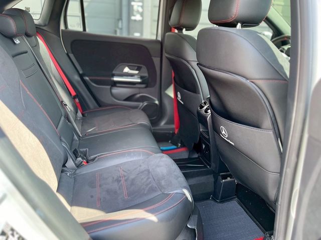 M-BENZ賓士 GLA35 AMG  第11張相片
