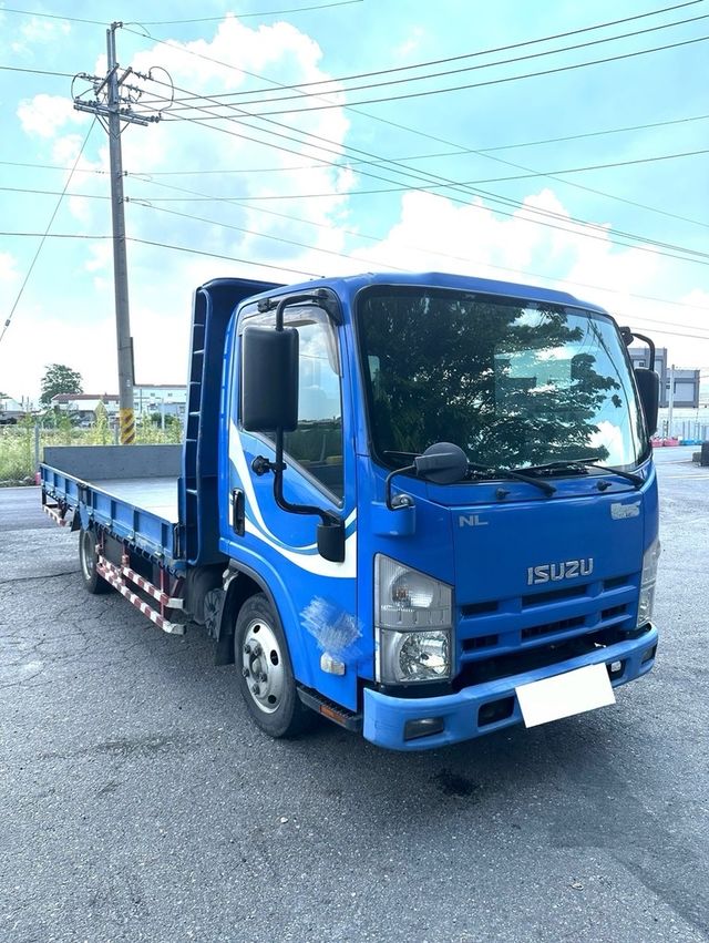 ISUZU五十鈴 ELF  第3張相片