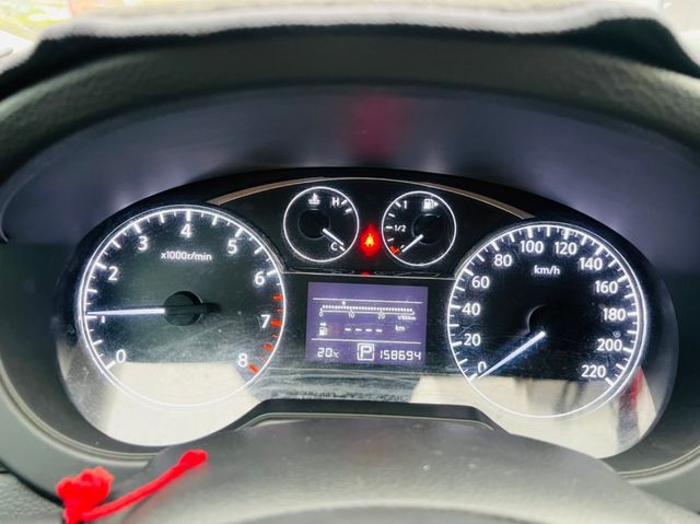NISSAN日產 TIIDA  第10張相片