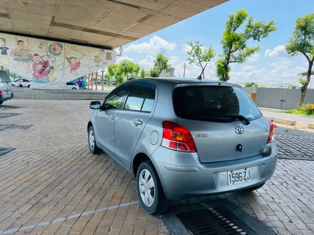 TOYOTA豐田 YARIS  第2張相片