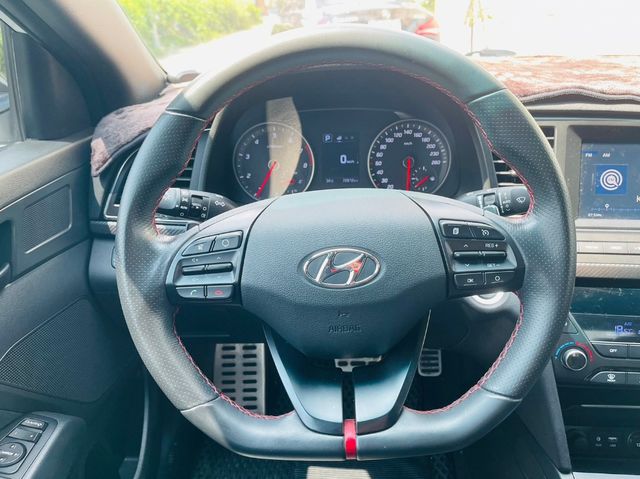 HYUNDAI現代 ELANTRA  第14張相片