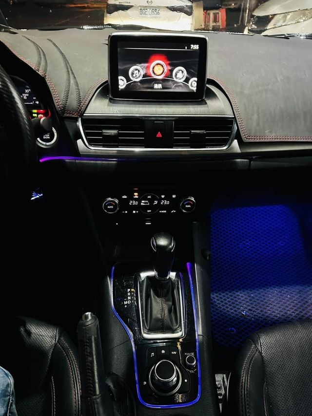 MAZDA馬自達 MAZDA 3  第6張相片