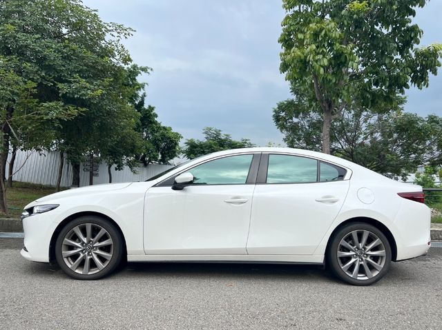MAZDA馬自達 MAZDA 3  第1張相片