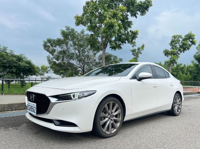 MAZDA馬自達 MAZDA 3  第2張相片