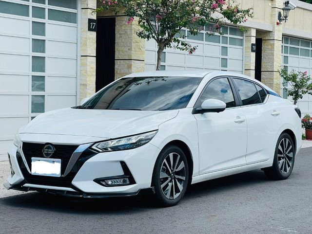 NISSAN日產 SENTRA  第3張相片