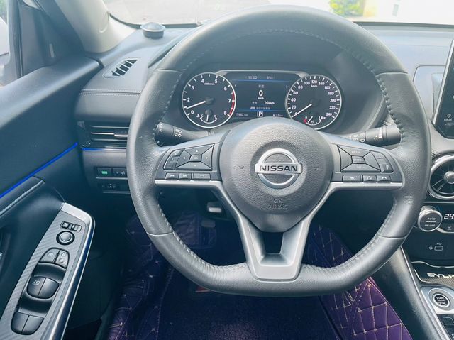 NISSAN日產 SENTRA  第5張相片
