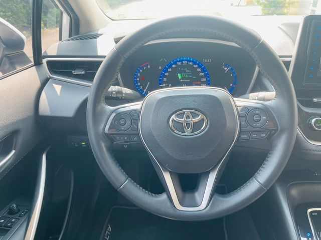 TOYOTA豐田 ALTIS  第7張相片