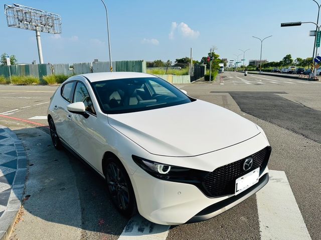 MAZDA馬自達 MAZDA 3  第1張相片