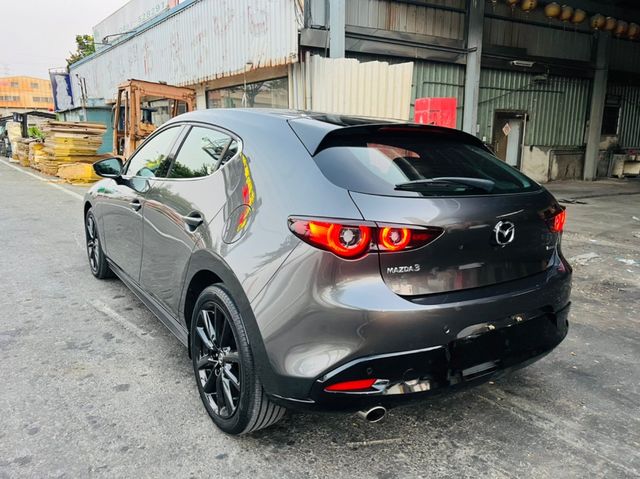 MAZDA馬自達 MAZDA 3  第2張相片