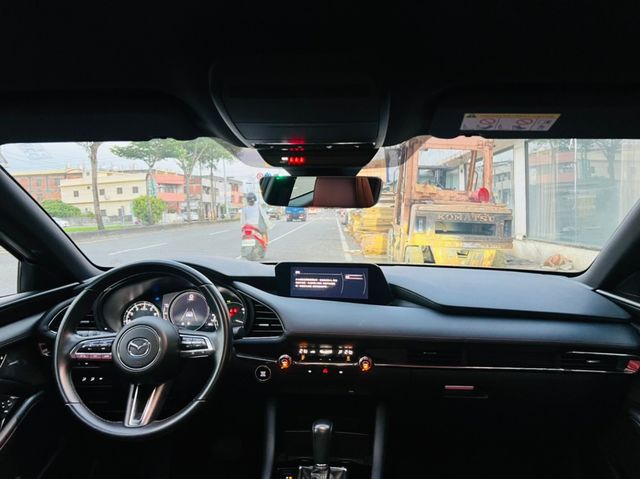 MAZDA馬自達 MAZDA 3  第5張相片