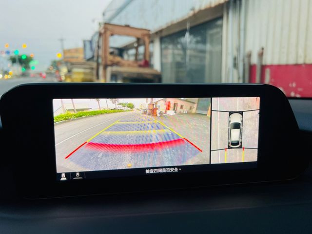 MAZDA馬自達 MAZDA 3  第7張相片