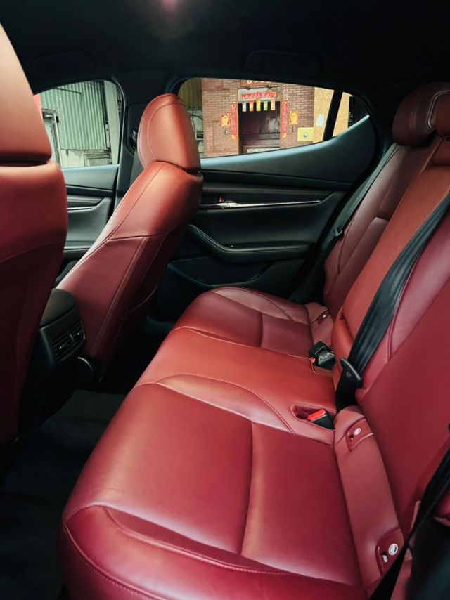 MAZDA馬自達 MAZDA 3  第13張相片