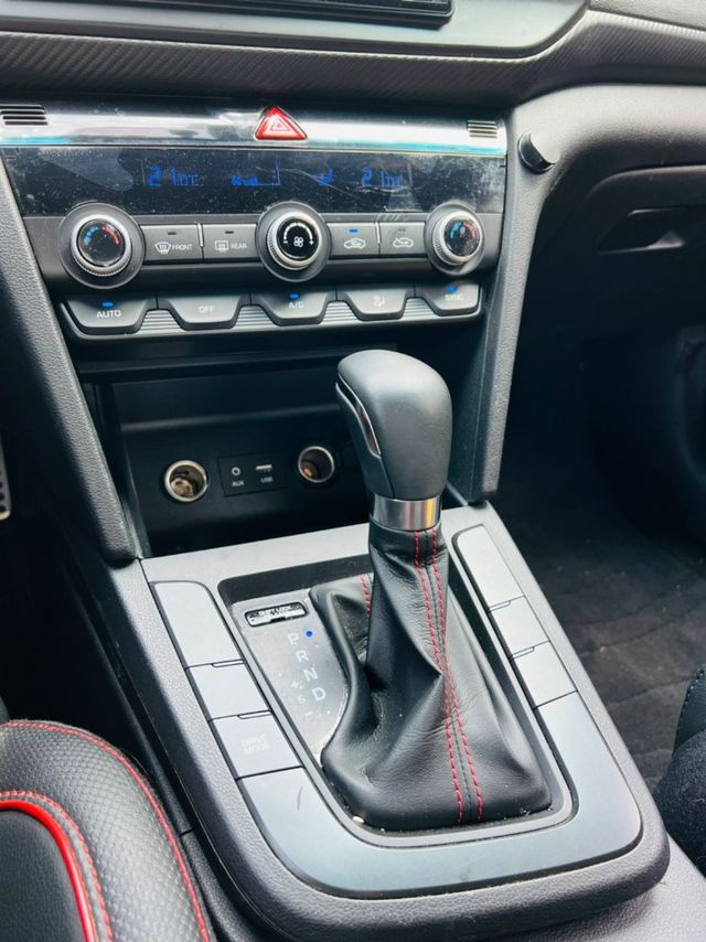 HYUNDAI現代 ELANTRA  第10張相片