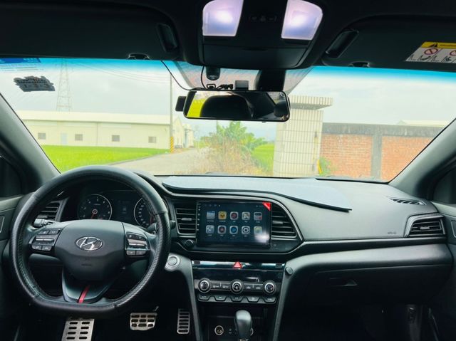 HYUNDAI現代 ELANTRA  第13張相片