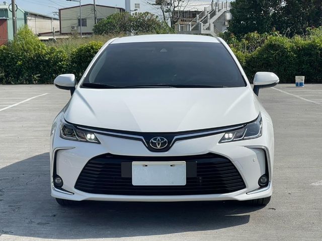 TOYOTA豐田 ALTIS  第3張相片