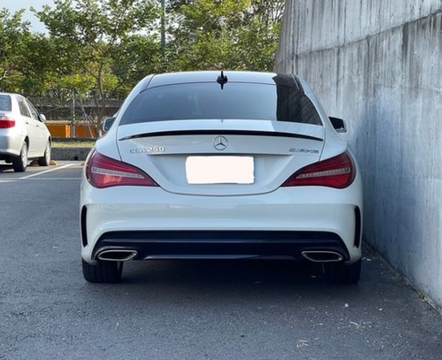 M-BENZ賓士 CLA250  第3張相片