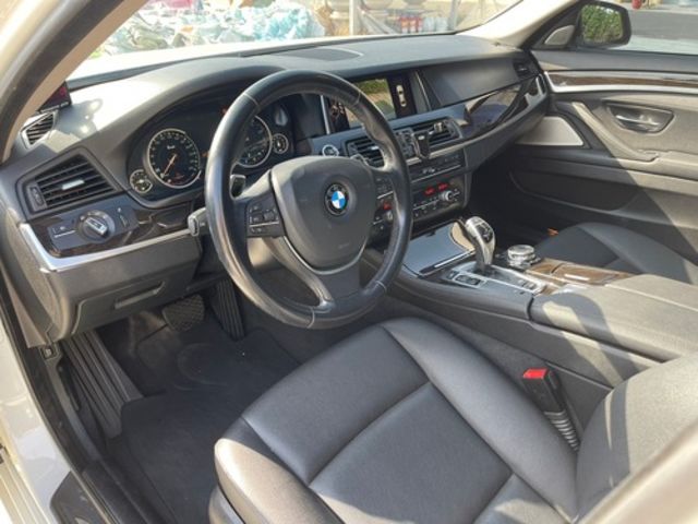 BMW寶馬 528I  第8張相片