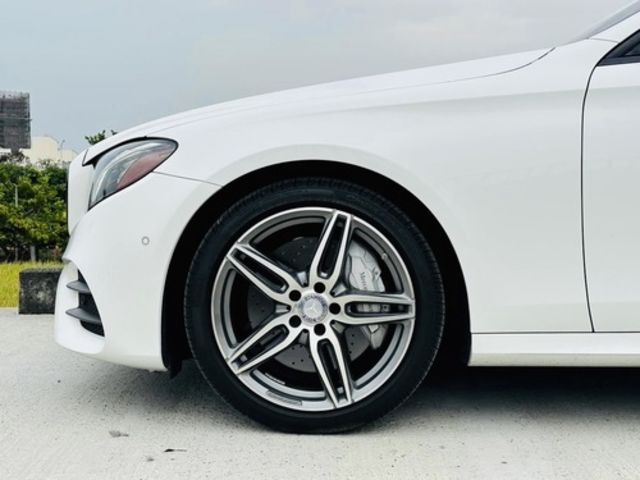 M-BENZ賓士 E300  第4張相片