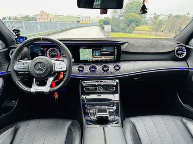 M-BENZ賓士 E300  第9張相片