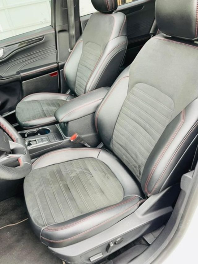 FORD福特 KUGA  第9張相片