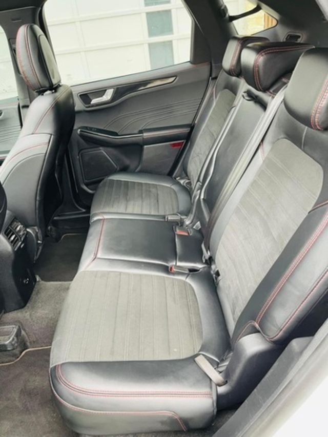 FORD福特 KUGA  第12張相片