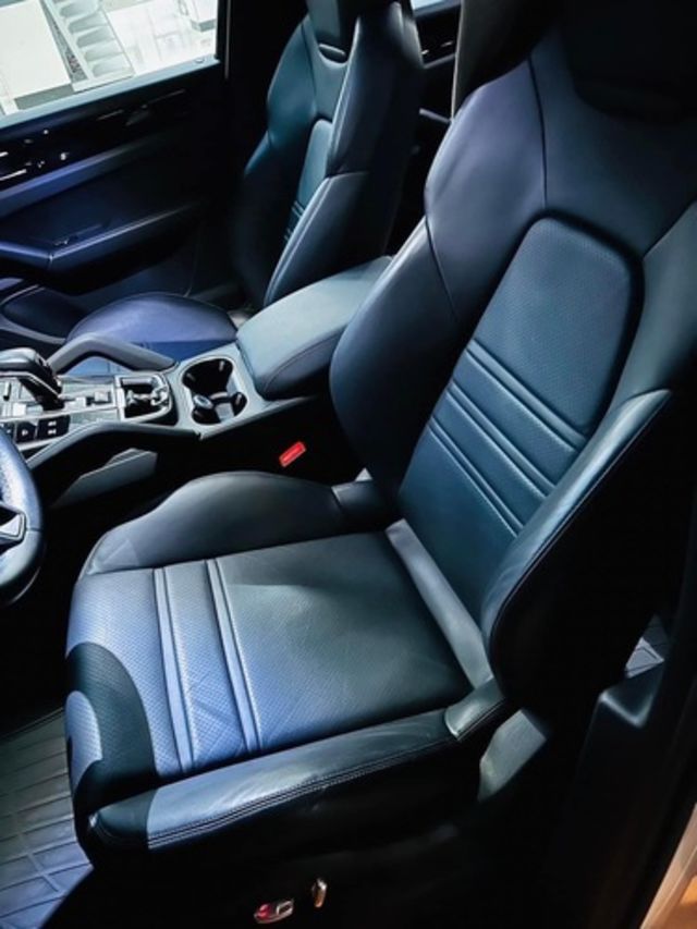 PORSCHE保時捷 CAYENNE  第14張相片