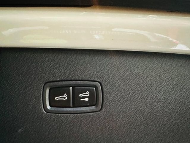 PORSCHE保時捷 CAYENNE  第16張相片