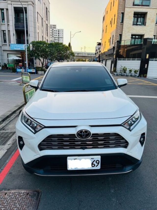 TOYOTA豐田 RAV4  第5張相片