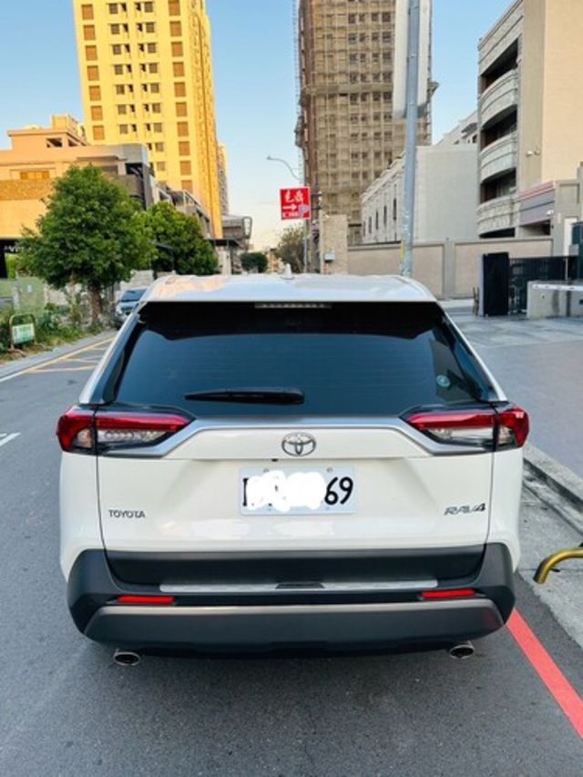 TOYOTA豐田 RAV4  第6張相片