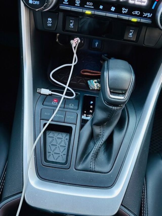 TOYOTA豐田 RAV4  第8張相片