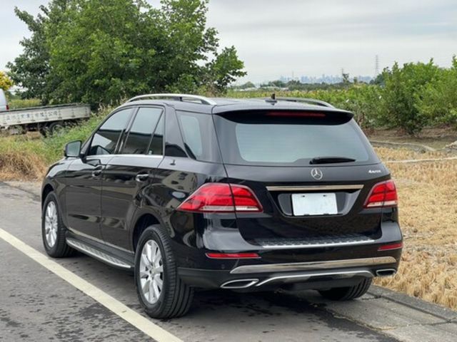 M-BENZ賓士 GLE 250D  第2張相片