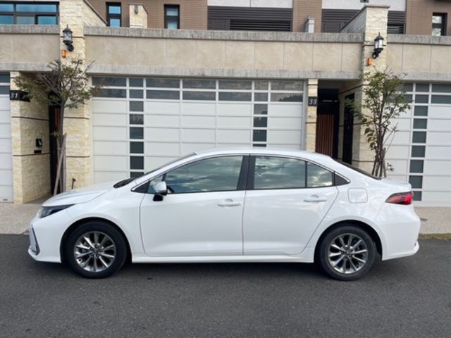 TOYOTA豐田 ALTIS  第3張相片