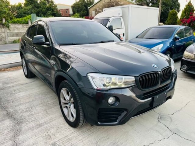 BMW寶馬 X4 XDRIVE28I  第2張相片