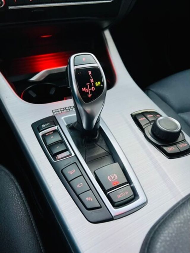 BMW寶馬 X4 XDRIVE28I  第5張相片