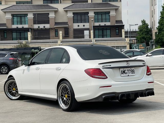 M-BENZ賓士 E300  第2張相片