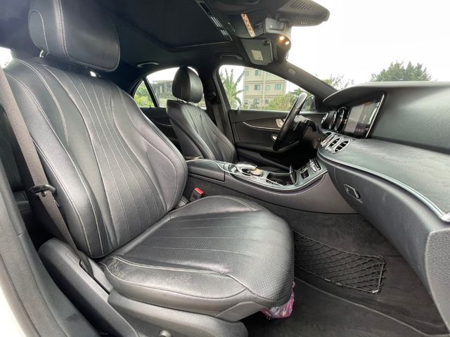 M-BENZ賓士 E300  第7張相片