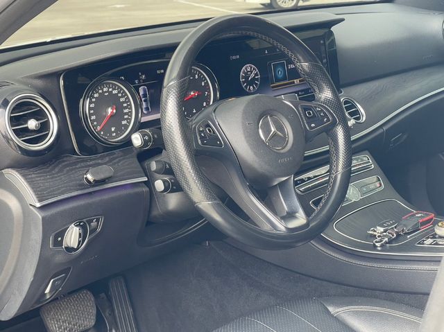 M-BENZ賓士 E300  第16張相片