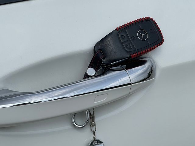 M-BENZ賓士 E300  第18張相片