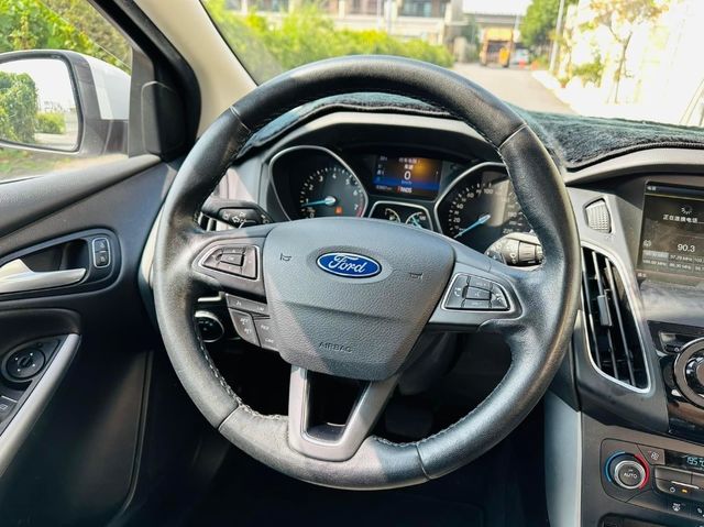FORD福特 FOCUS  第12張相片