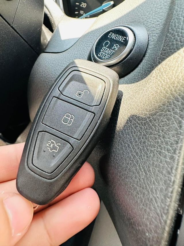 FORD福特 FOCUS  第13張相片