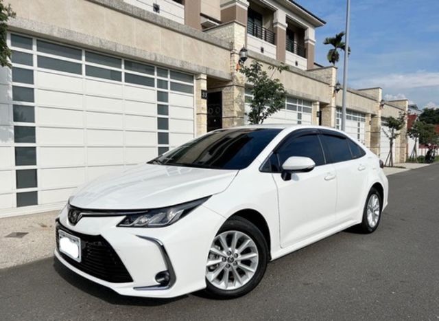 TOYOTA豐田 ALTIS  第3張相片