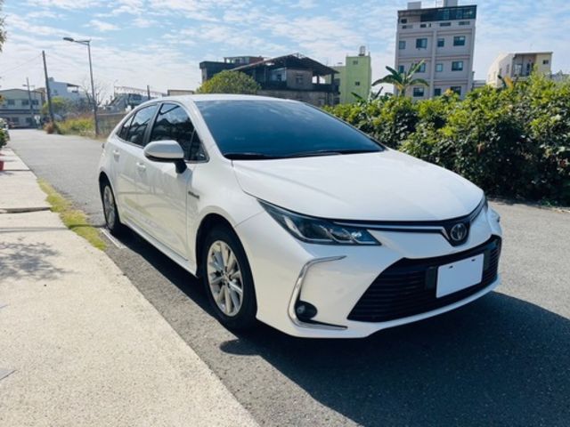 TOYOTA豐田 ALTIS  第1張相片