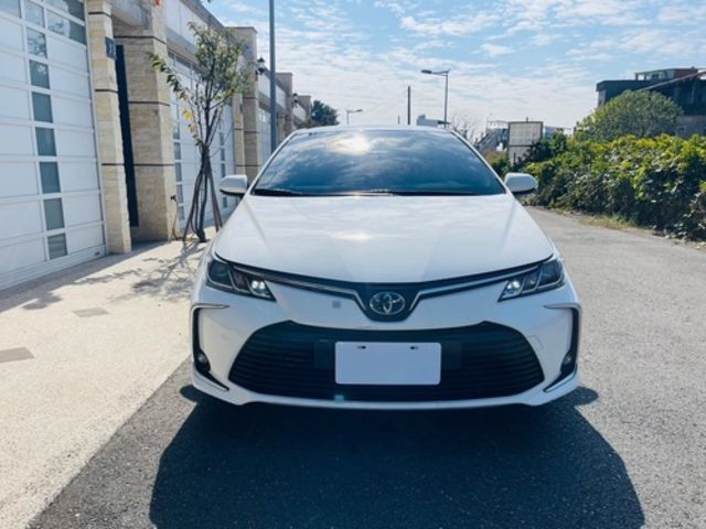 TOYOTA豐田 ALTIS  第2張相片