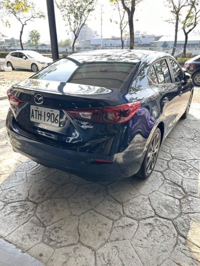 MAZDA馬自達 MAZDA 3  第3張相片