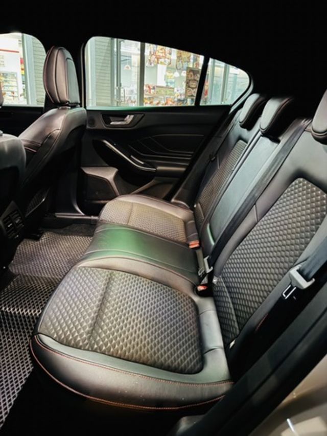 FORD福特 FOCUS  第11張相片