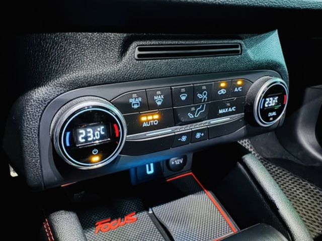FORD福特 FOCUS  第19張相片