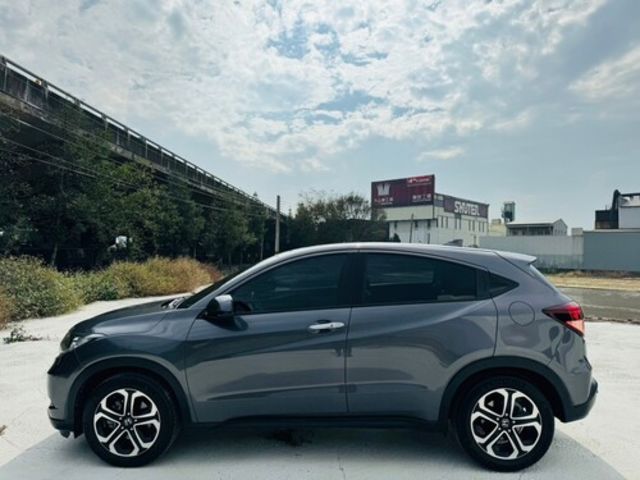 HONDA本田 HR-V  第7張相片